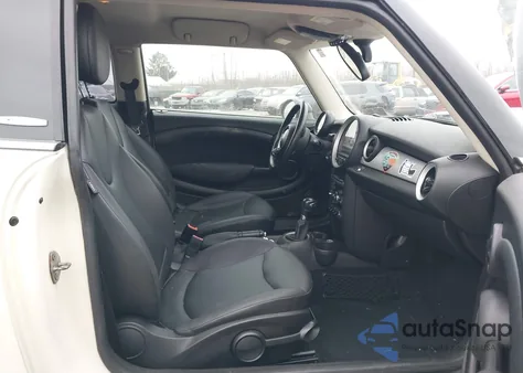 2012 Mini Cooper z USA, uszkodzony, nr VIN WMWSU3C57CT257565